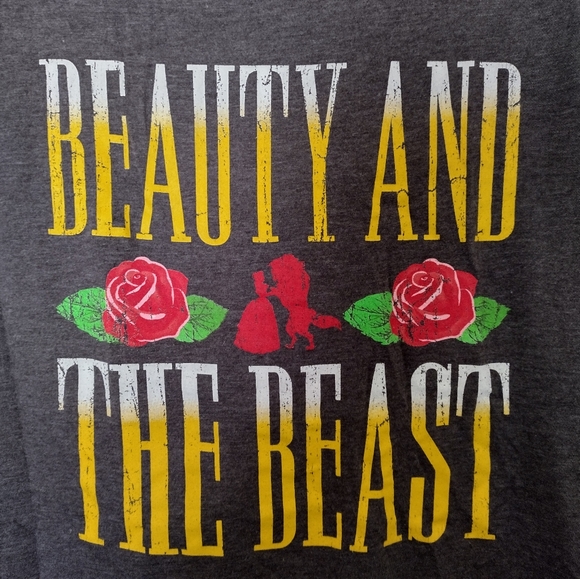 Disney Beauty and the Beast Tshirt Sz Medium - Picture 4 of 4